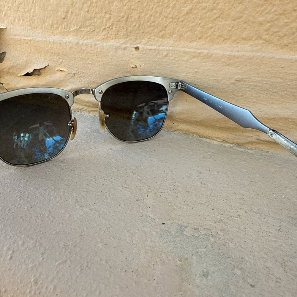 Ray-Ban Silver and Black Sunglasses - Picture 4 of 7